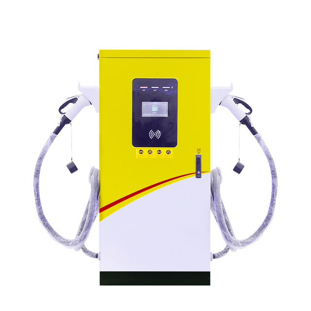 Station de recharge Fast EV 120KW DC avec pistolet Double CCS2 et pour un projet commercial